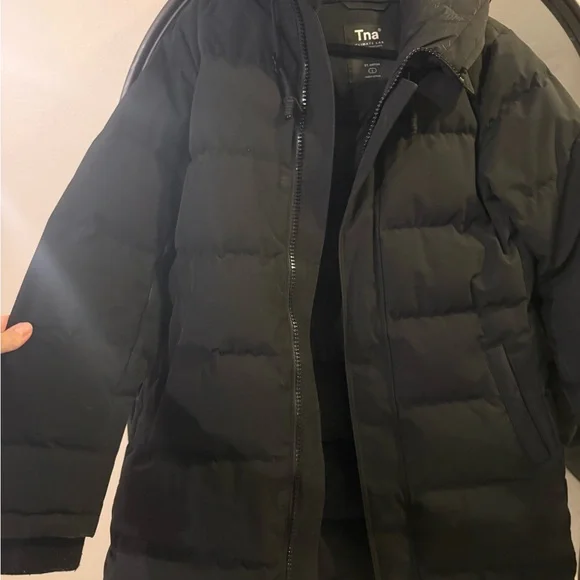 TNA Black Puffer St. Anton Jacket - Picture 3 of 3